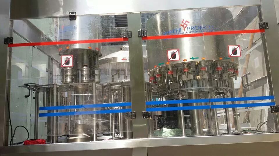 Packaged Drinking Water Filling Machine - Application: Beverage