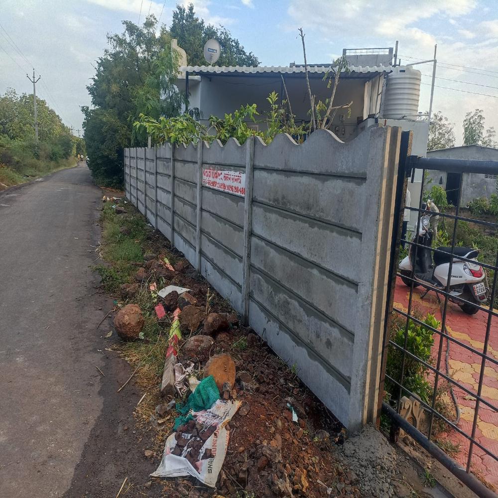 Solar Project Boundary Wall - Rcc Material, Rectangular Shape, Square Fit Surface | Ideal For House Usage Applications