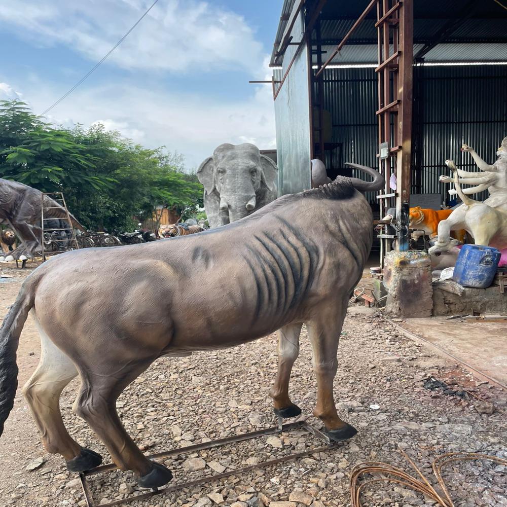 Fiber Wildebees Statue - Color: Multy