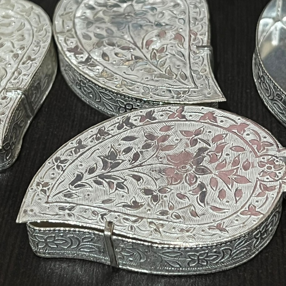German silver Paan shape Dibbi With Partition