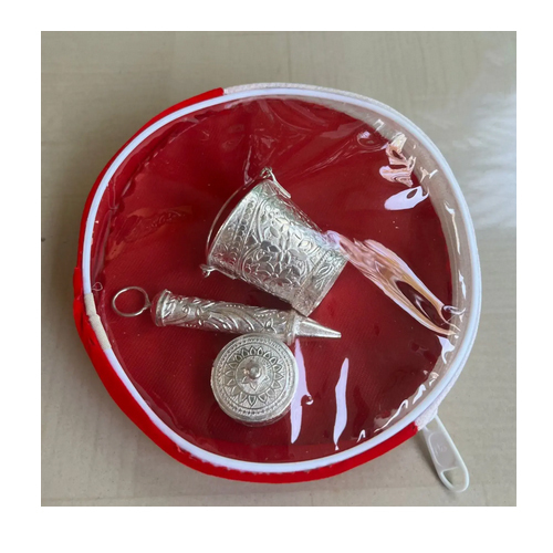 Holi Hamper With Velvet Zip Pouch - Color: Silver