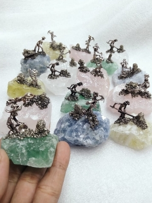 Natural Raw Stone Handmade Crushed Peru Pyrite Stone Decor Miner Adorn for Table Decor Home Ornament Reiki Balancing Semi-Precious.