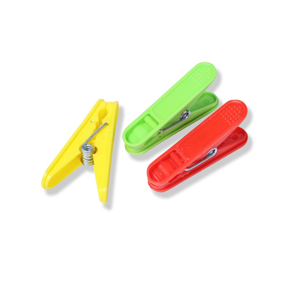 Brio Plastic Cloth Clip - Color: Yellow