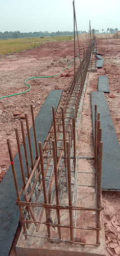 Peb Building - Floor Material: Concrete