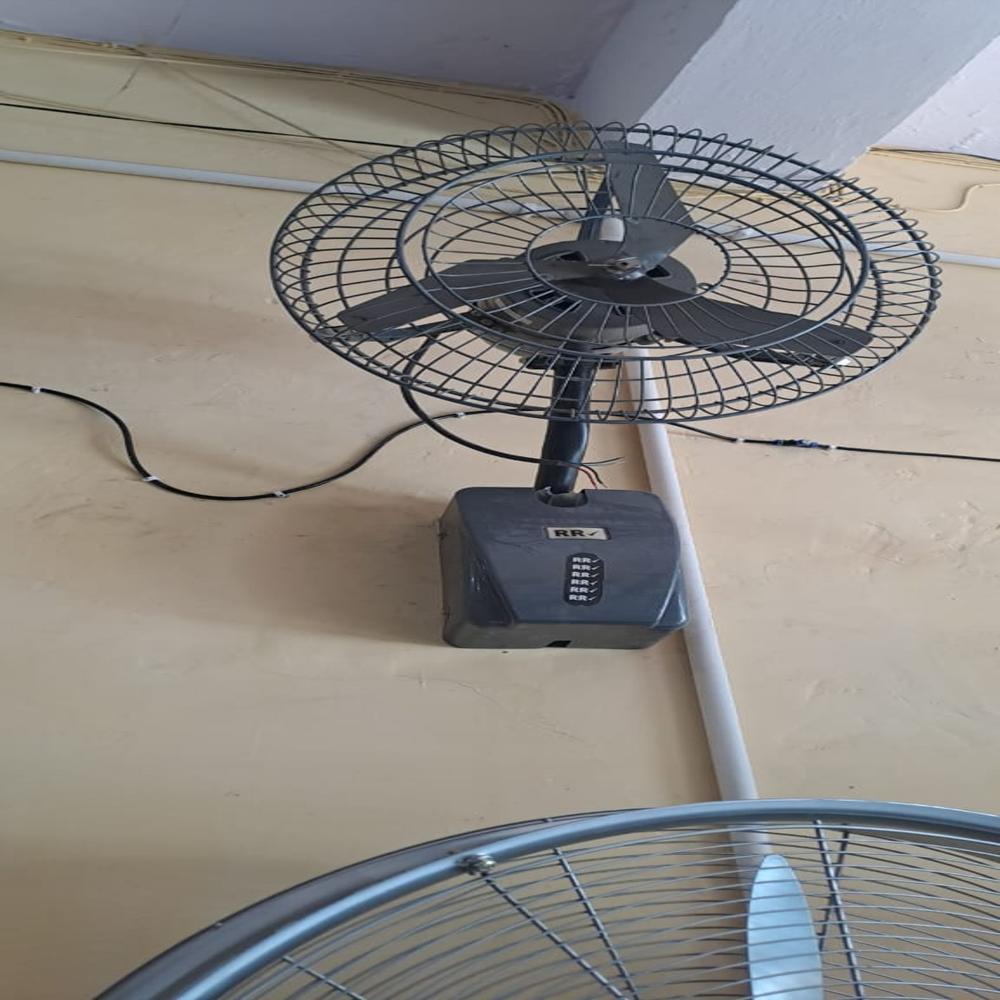 Wall Fan - Color: Black