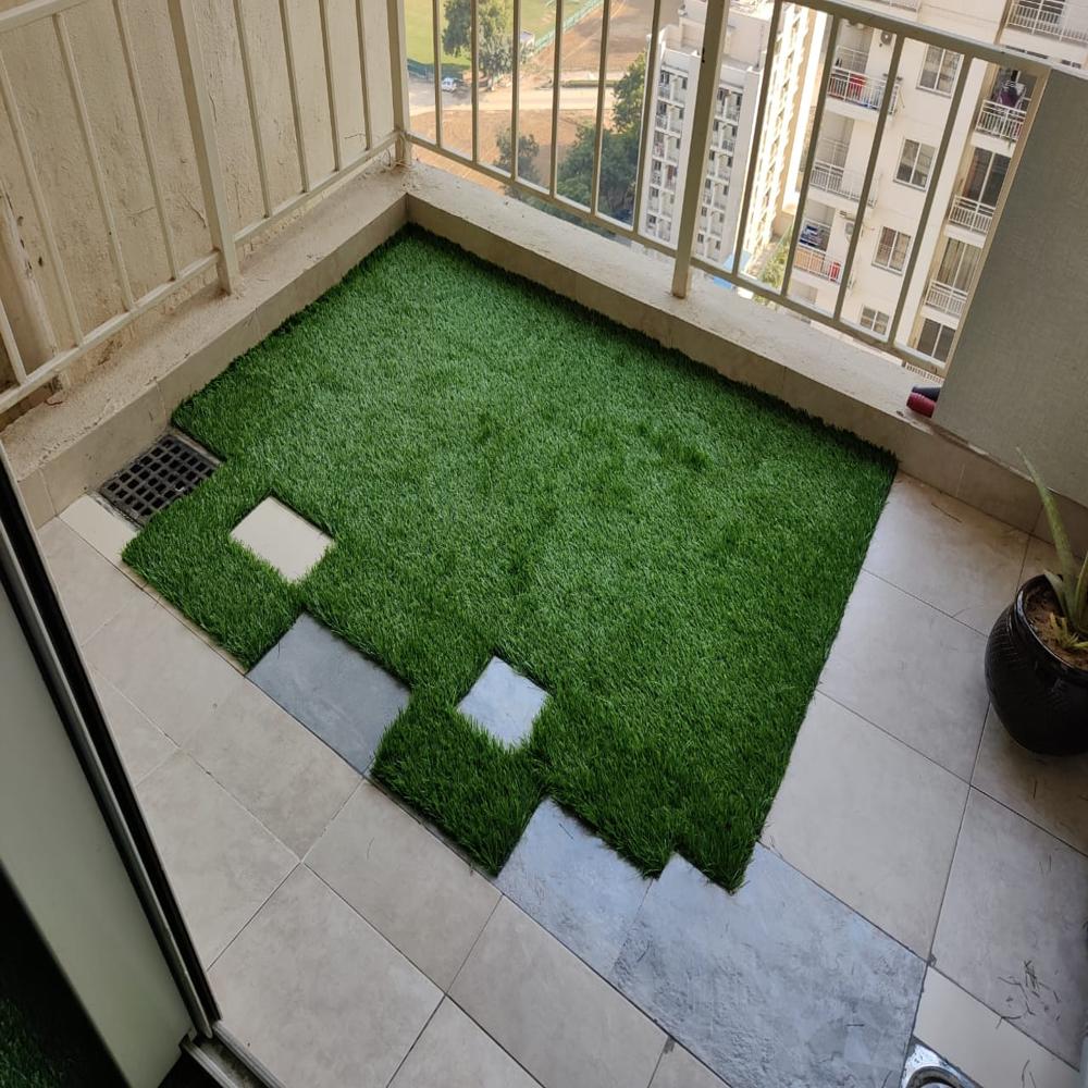 Green Artificial Grass - Plastic Material, 20 Meter Length, Vibrant Green Color | Durable, Perfect For Home Decoration