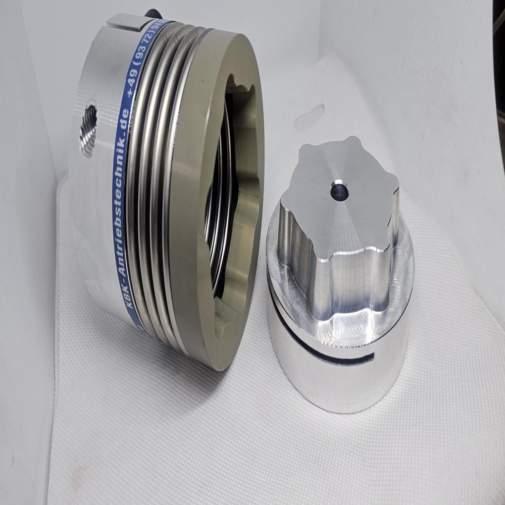 PLUGABLE METAL BELLOW COUPLINGS