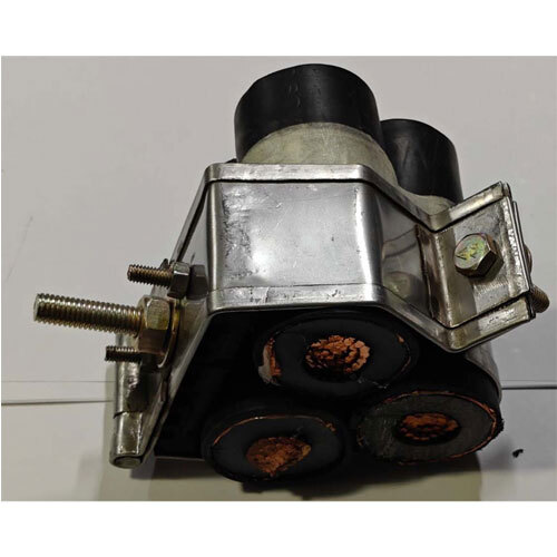 Single And Trefoil Cleat Of Panduit Type Ss316