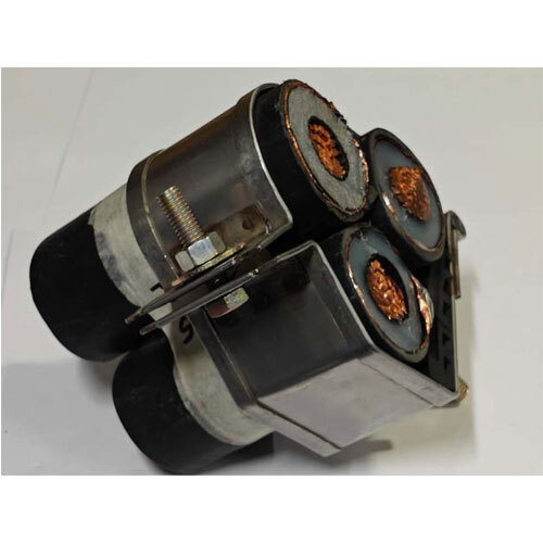 Single And Trefoil Cleat Of Panduit Type Ss316 - Color: Black