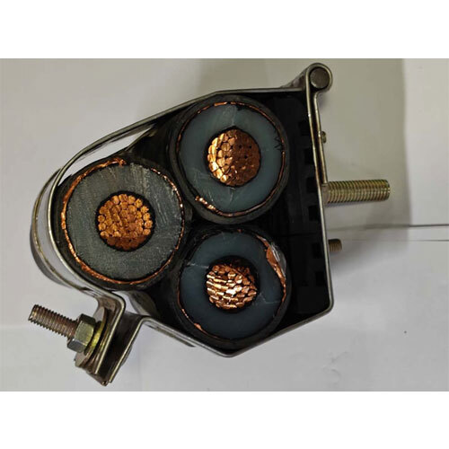 Single And Trefoil Cleat Of Panduit Type Ss316 - Color: Black