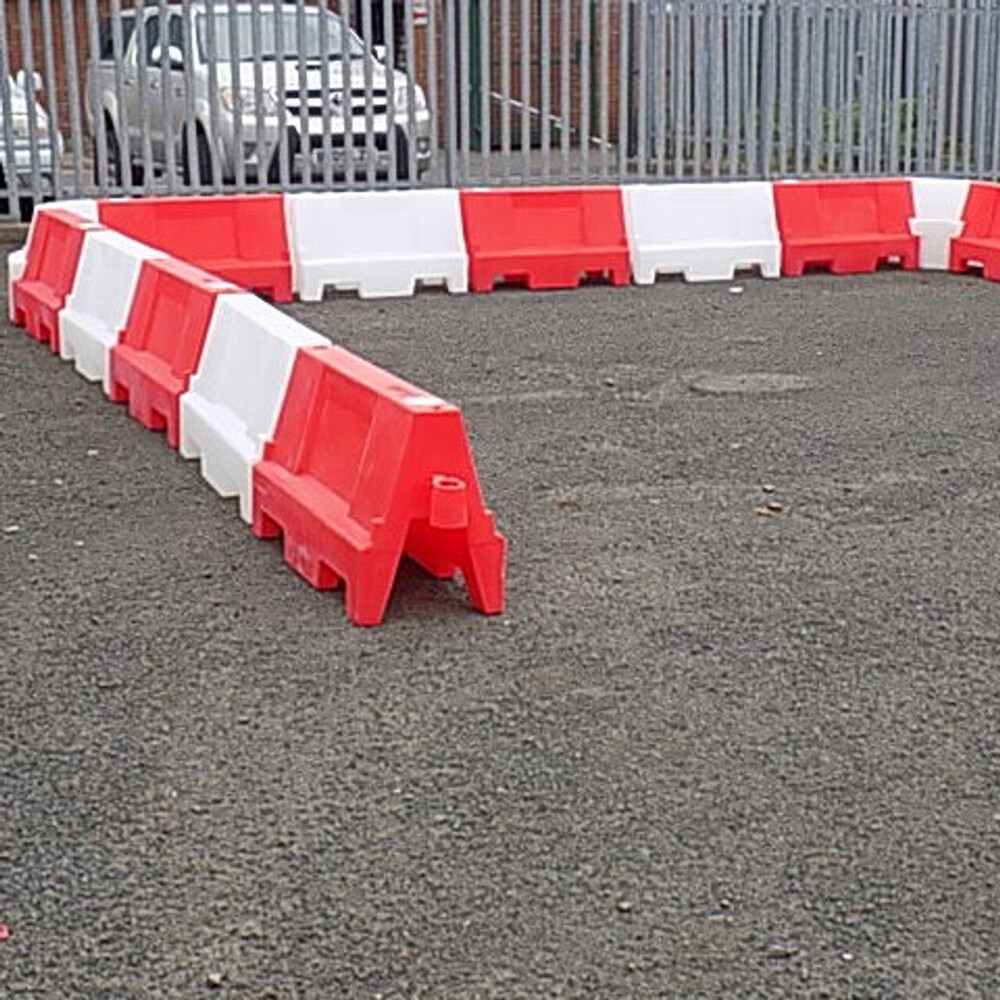 Water Road Barrier