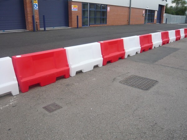 Water Road Barrier