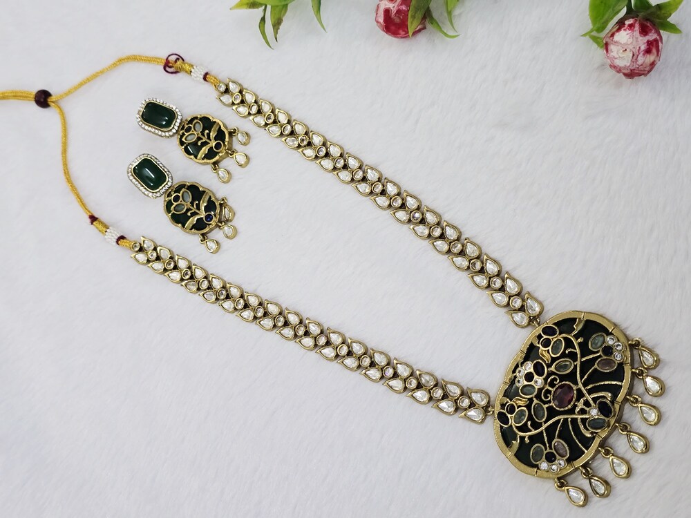 Premium Amrapali Necklace Set - Design: Modern