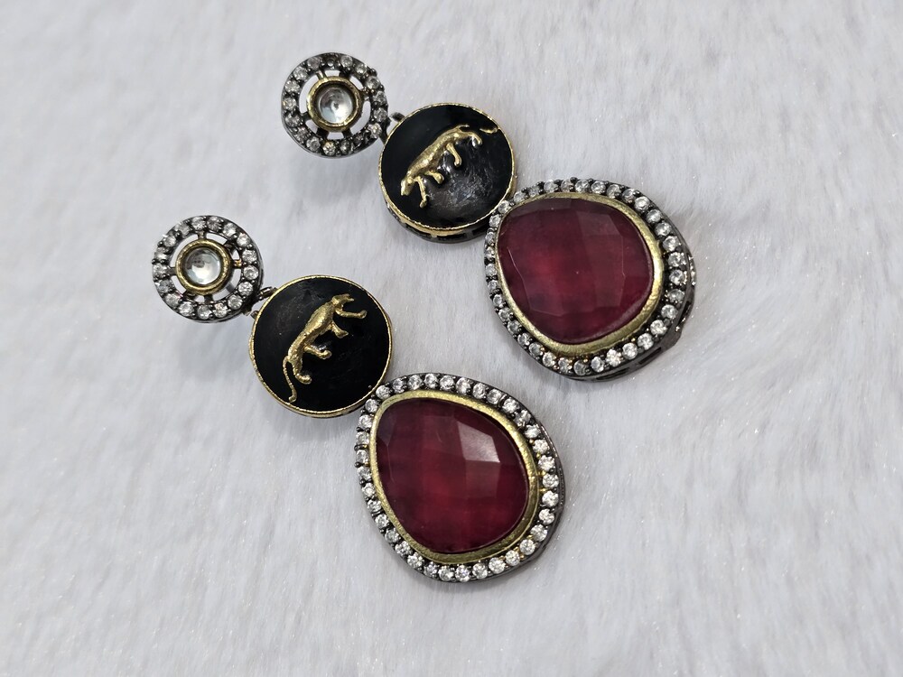 Sabyasachi Earrings - Color: Multicolor