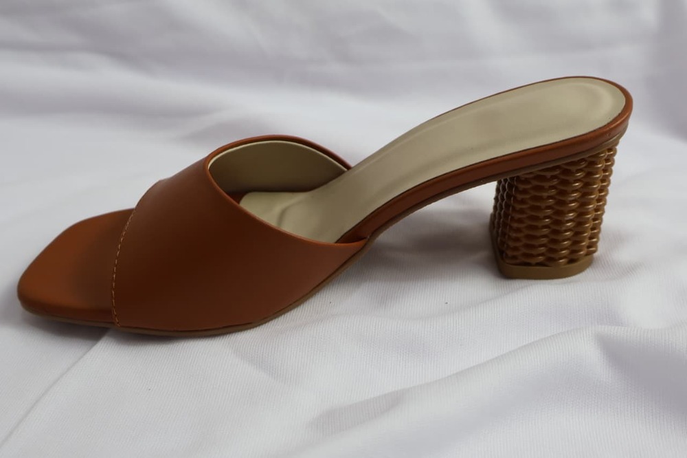 Loose Hill Sandal