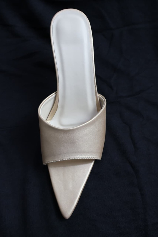 Upper Panja Loose Heel Sandal