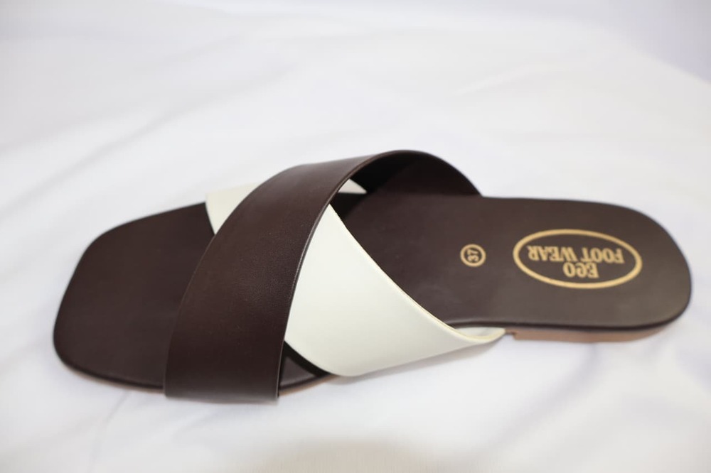 China Upper Material Square Slipper