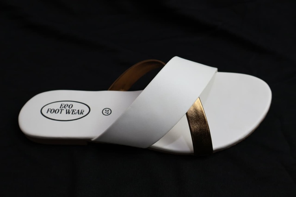 Cross Sleeper - Color: White