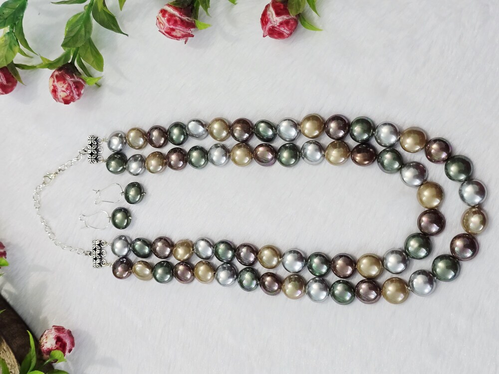 Shell Pearl Necklace - Gender: Female