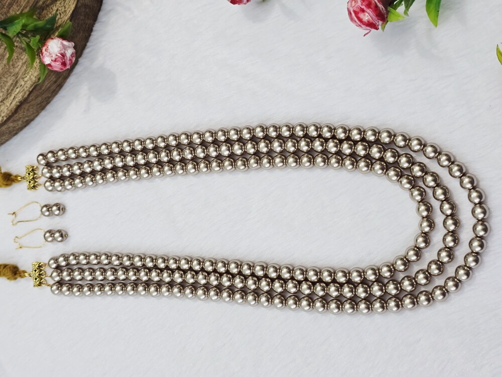 Shell Pearl Necklace - Gender: Female