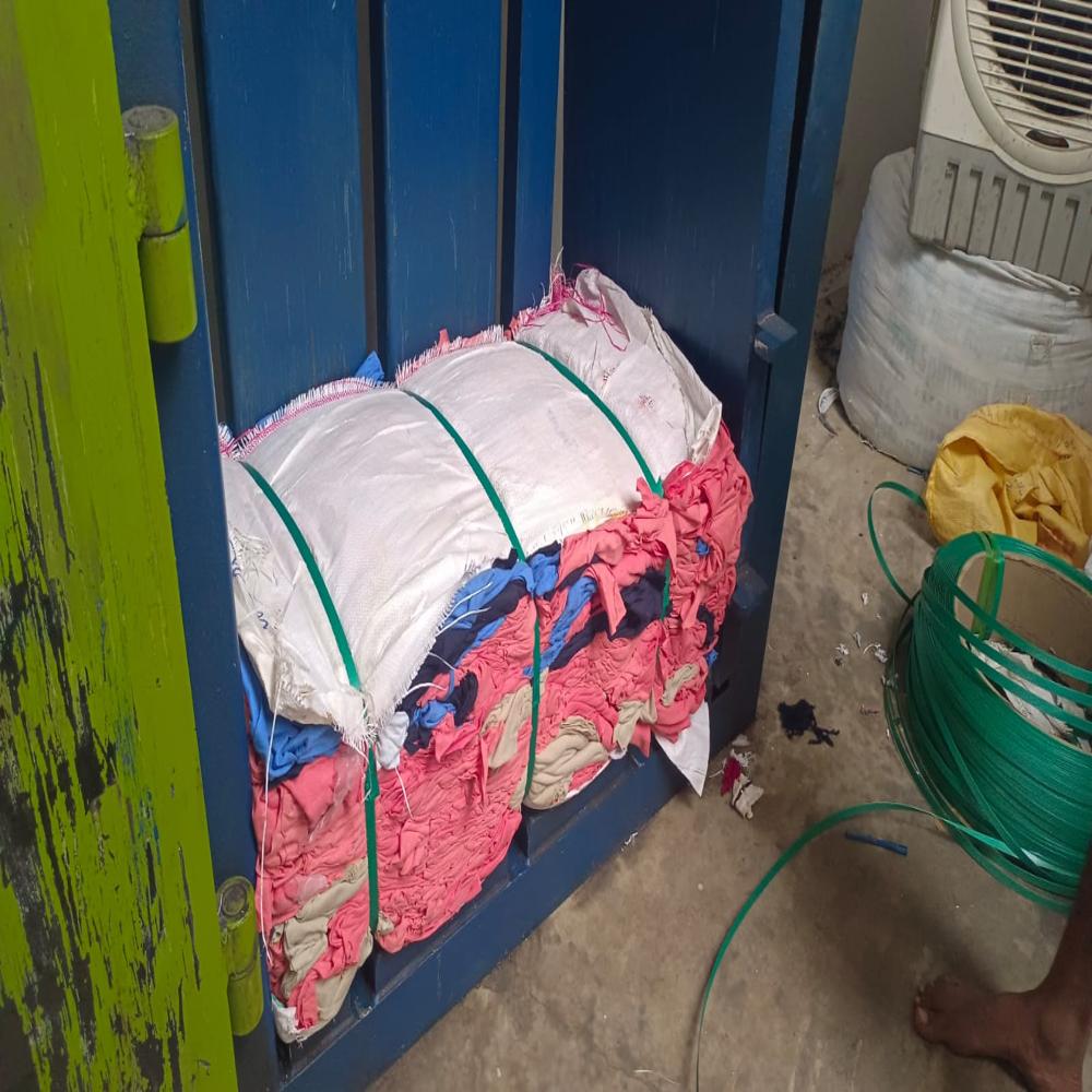 All baniyan waste 50 kgs to 150 kgs undertaken