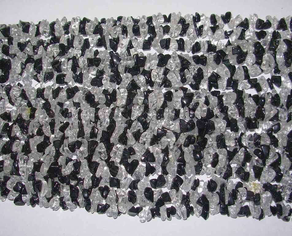 Crystal And Black Onyx 2X2 Combination Tumbled Chips Necklaces - Design: Attractive
