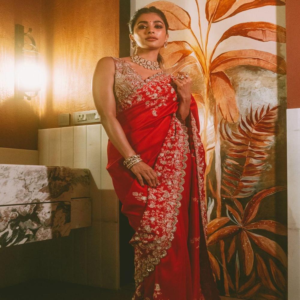 Bollywood Style Designer Saree - Color: Red