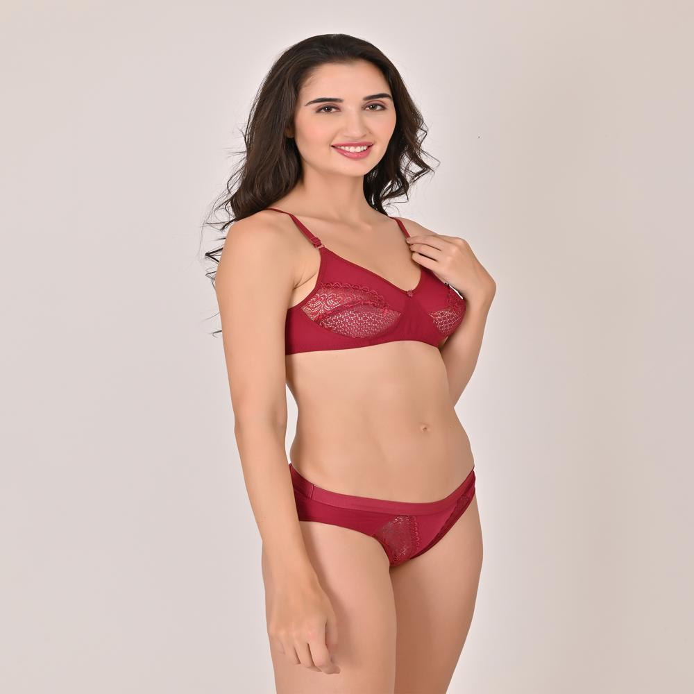 Saloni Set - Color: Multicolour
