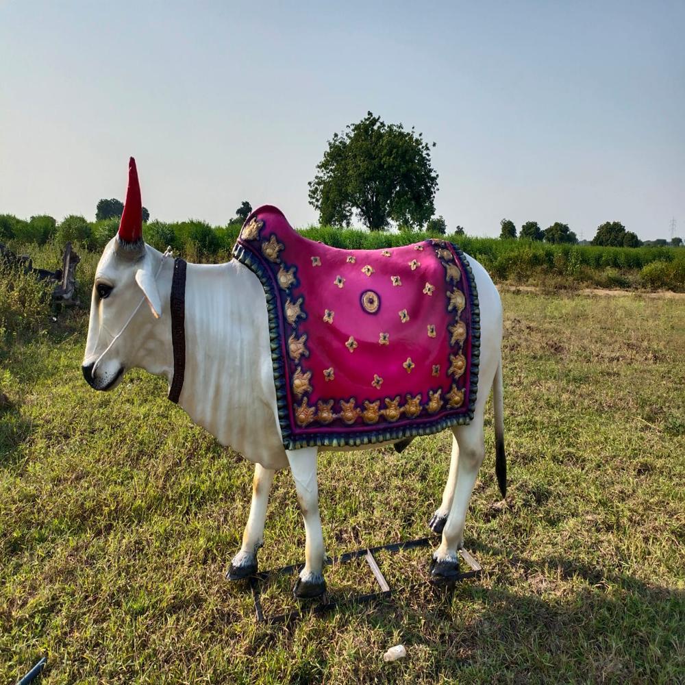 Fiber Bull Statue