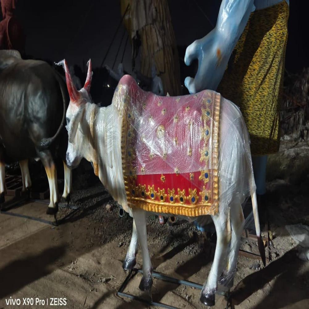 Fiber Bull Statue