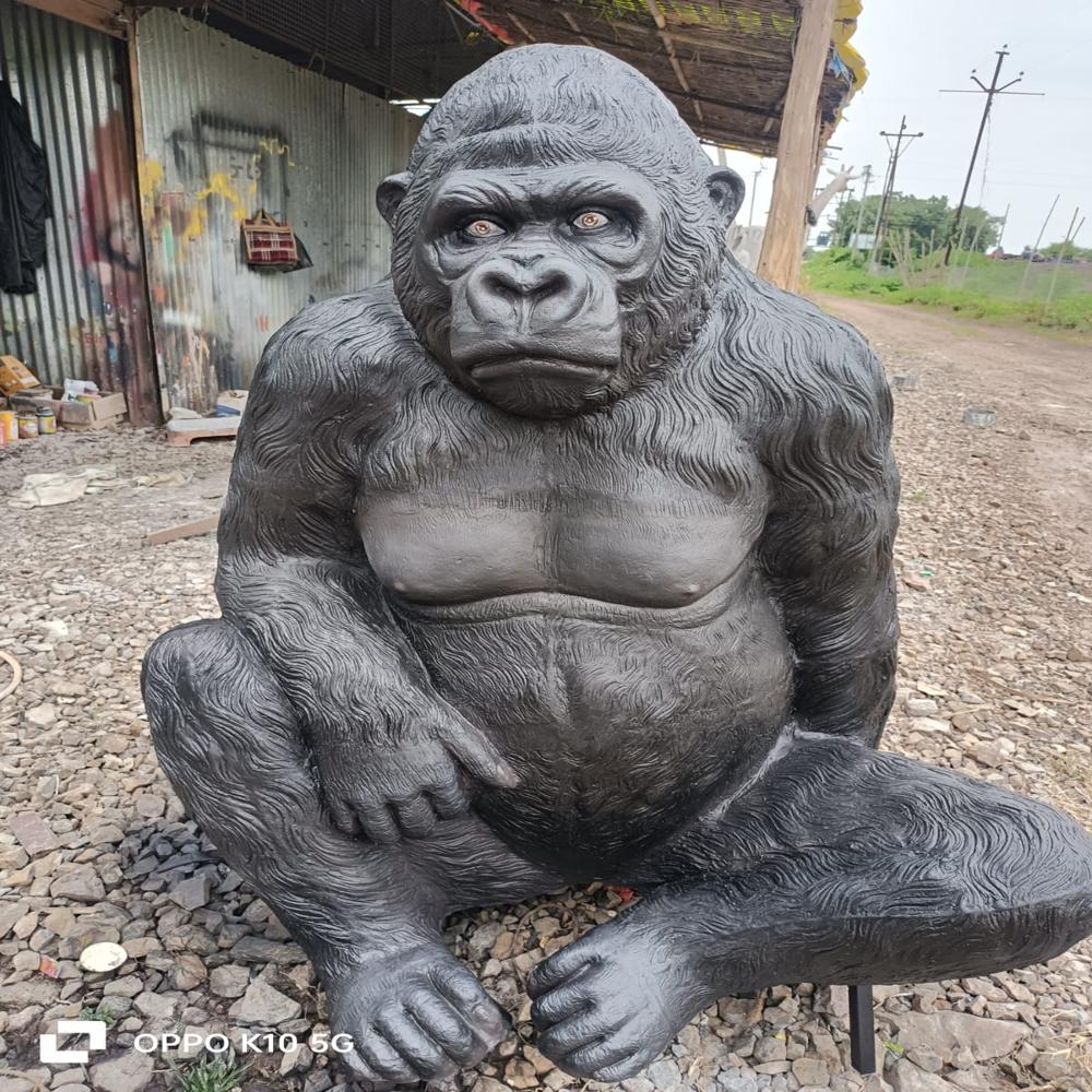Fiber Gorila Statue 