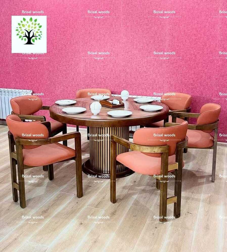 Round Dining Table With Chair - Design: Modern