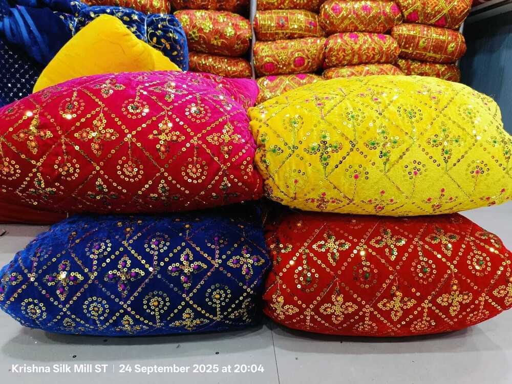 Viscos Velvet Fabric D -08 ( Bhagwan Poshak , Laddu gopal Poshak )
