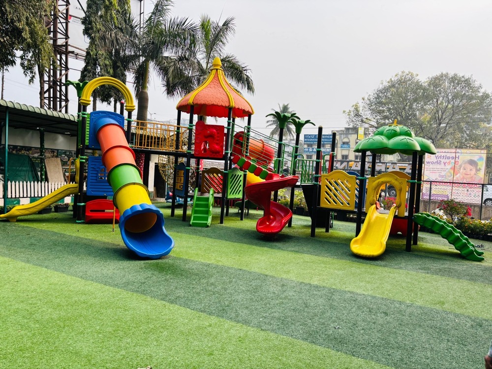 Kids Four Unit Multiplay Station - Color: Multicolor