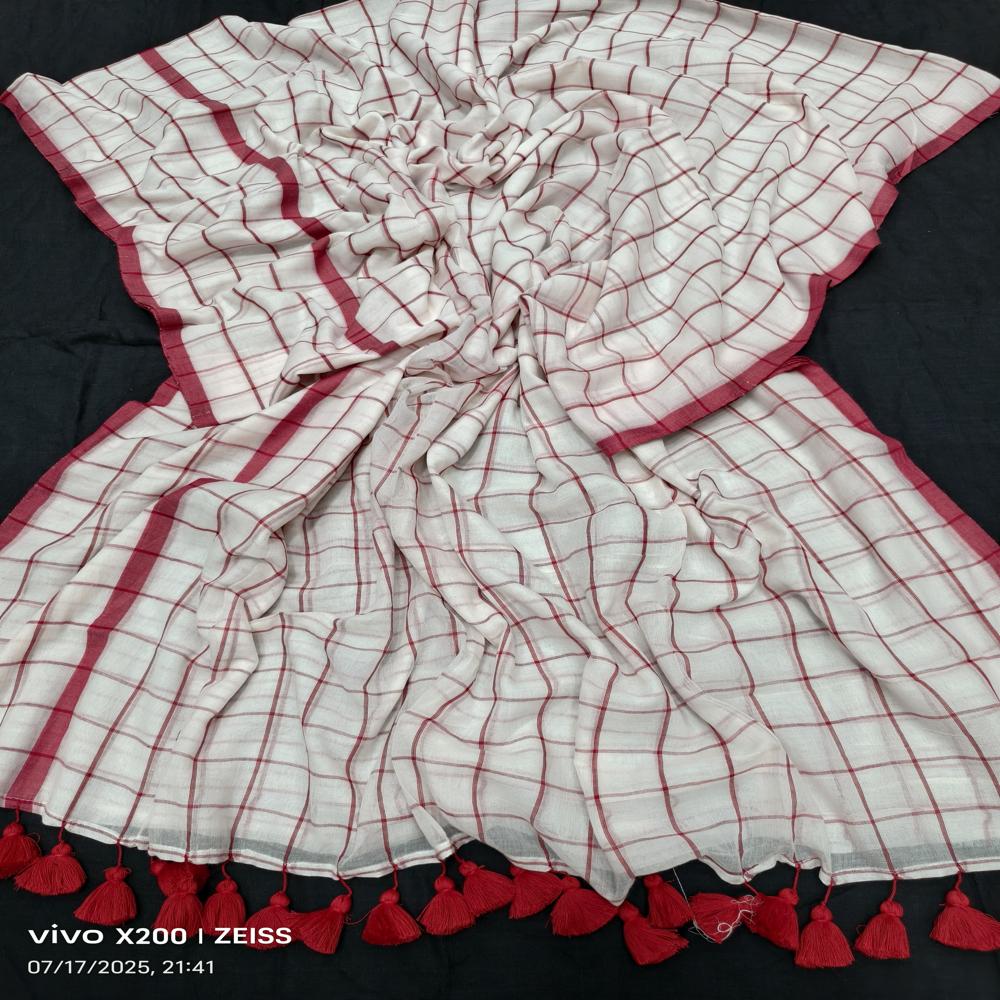 MAKING IT FOR THE SUBENGAL'S FAMOUS RED WHITE CHEQUE COTTON SAREE