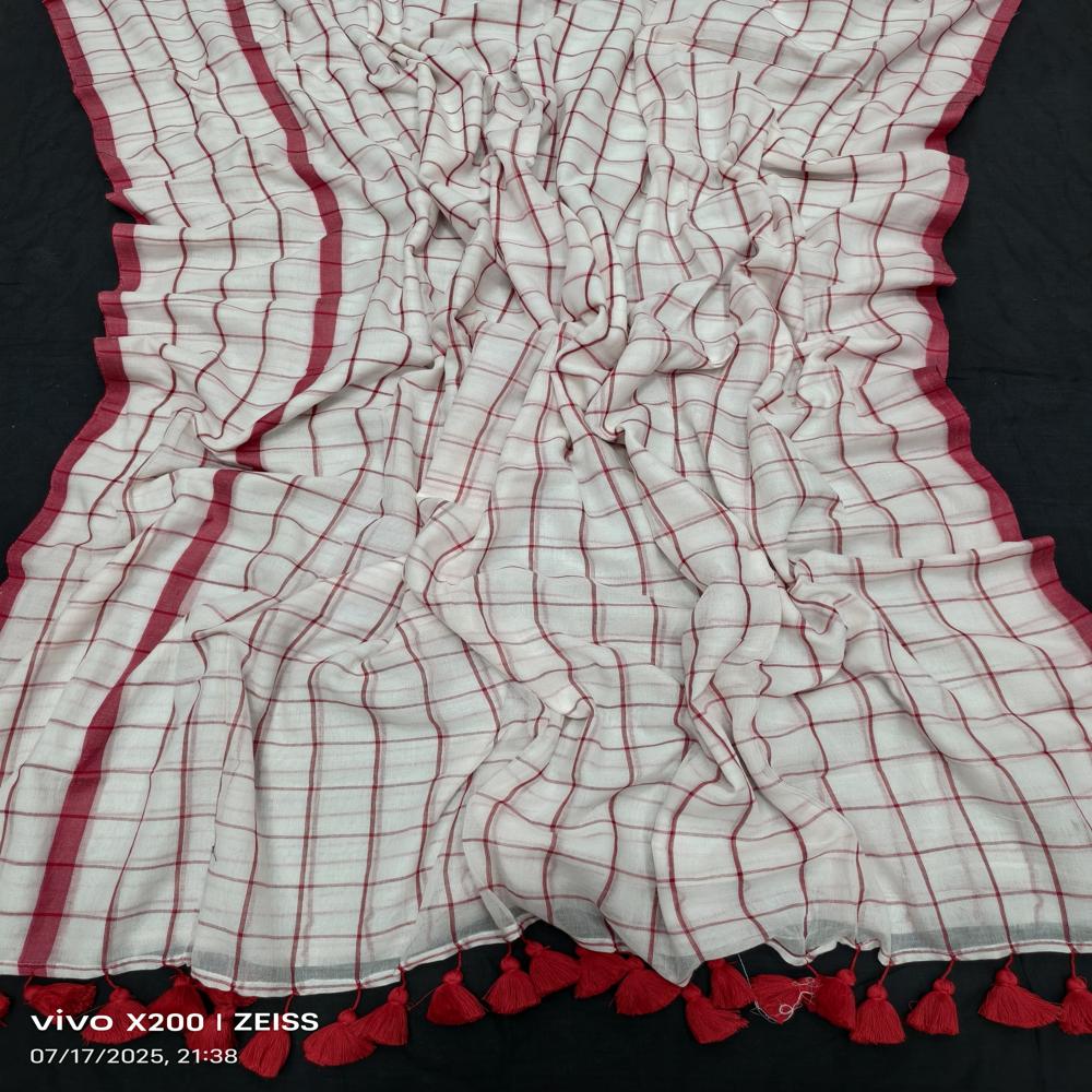 MAKING IT FOR THE SUBENGAL'S FAMOUS RED WHITE CHEQUE COTTON SAREE