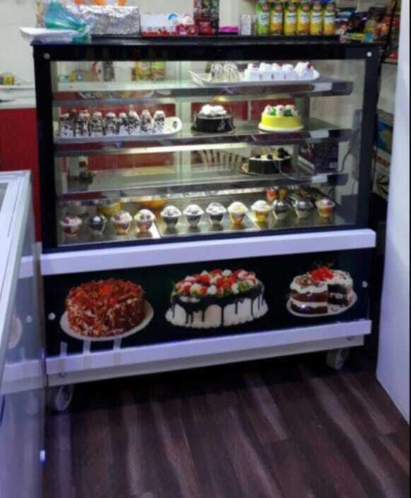 Stainless Steel Cake Display Counter - Color: Silver