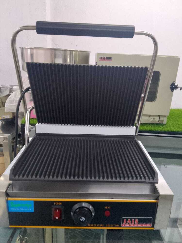 Electric Sandwich Griller - Automatic Grade: Semi Automatic