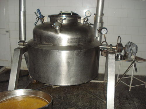 Steam Heated Vegetable Cooker - Automation Grade: Automatic