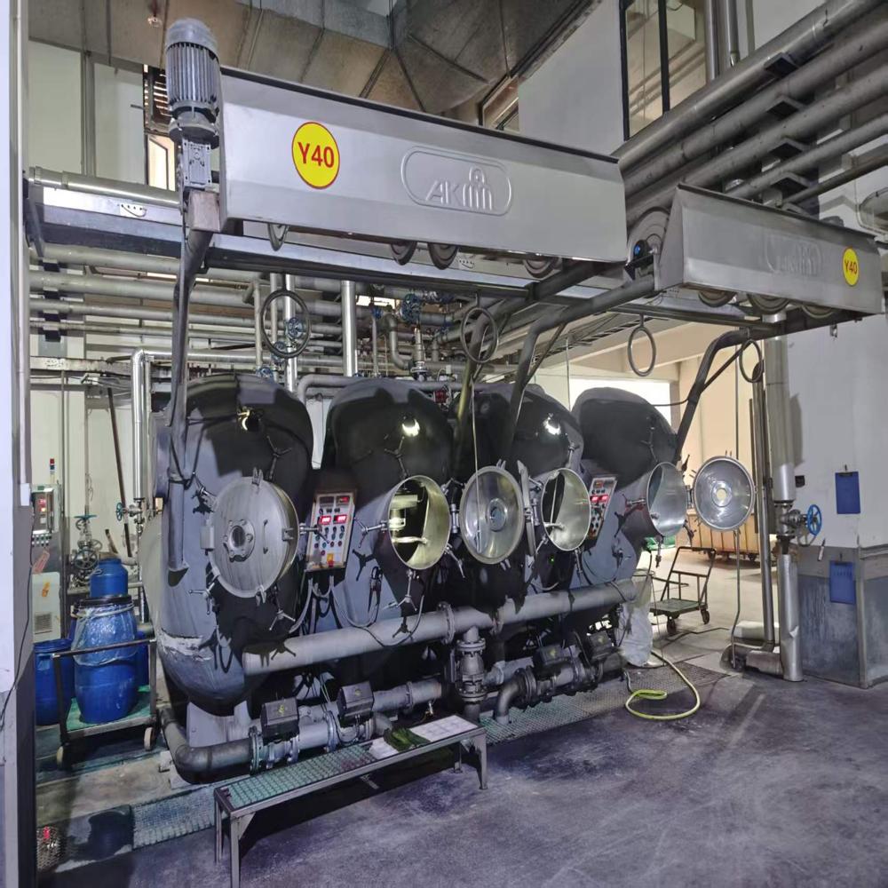 Taiwan Asia Kingdom Dyeing Machine For Fabric - Color: Standard Industrial Grey