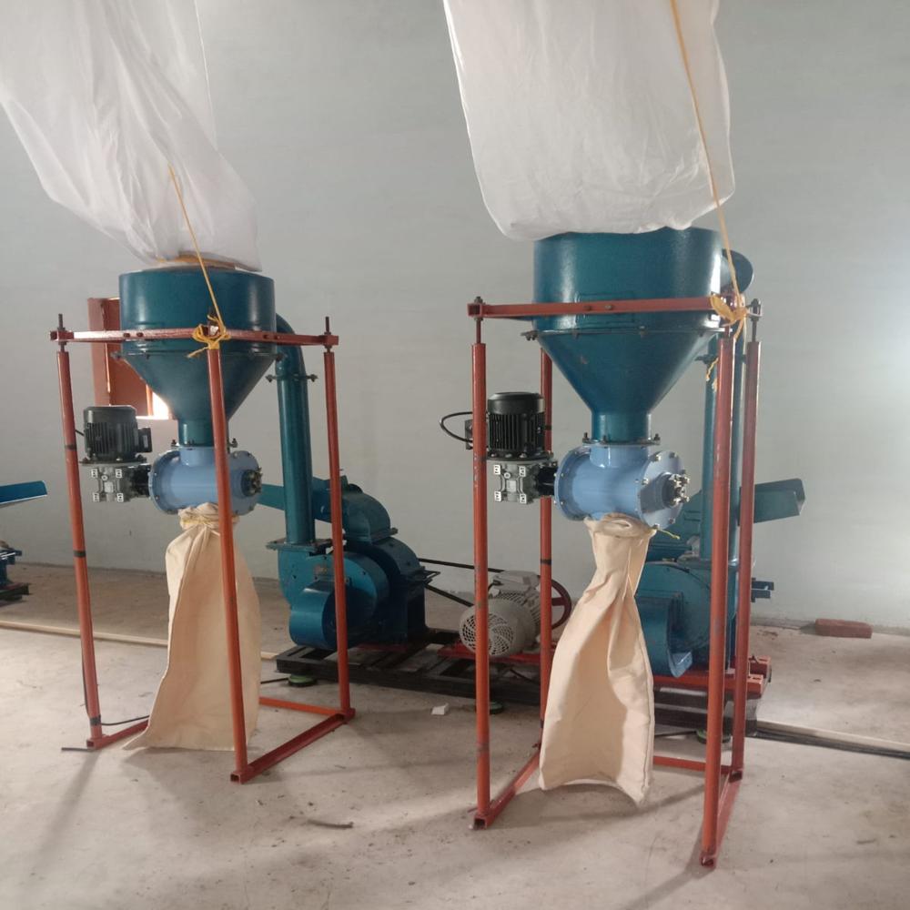 Elbow Type Pulveriser - 100kg, 200kg, 300kg, 500kg Capacities | New Mild Steel, Electric Power, 10 Hp, Industrial Use
