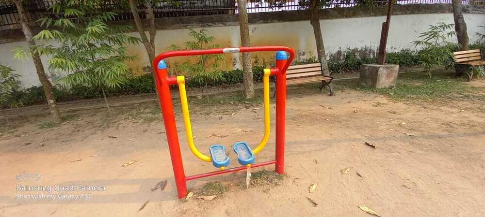 Air Walker (Single) - Color: Red