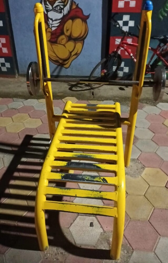 Outdoor Gym Push-Up Bar - Age Group: 5-16 Year