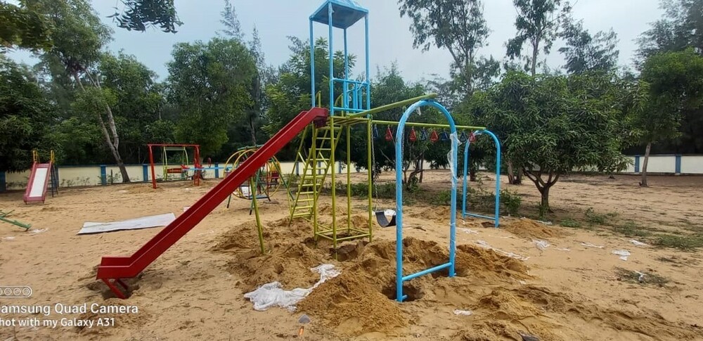 Slide With Swing - Age Group: 5-16 Year
