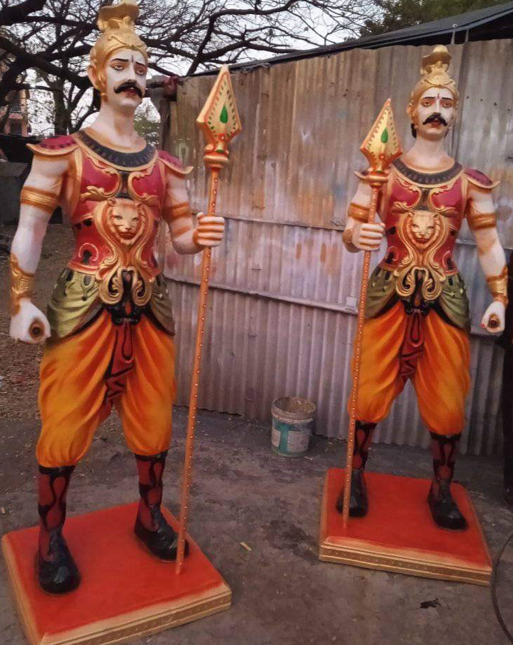 frp sainika statue
