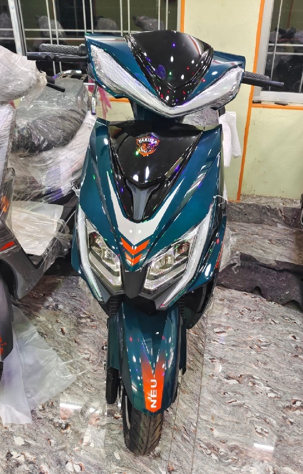Electric Lithium Battery Scooter - Charger Type: Ac