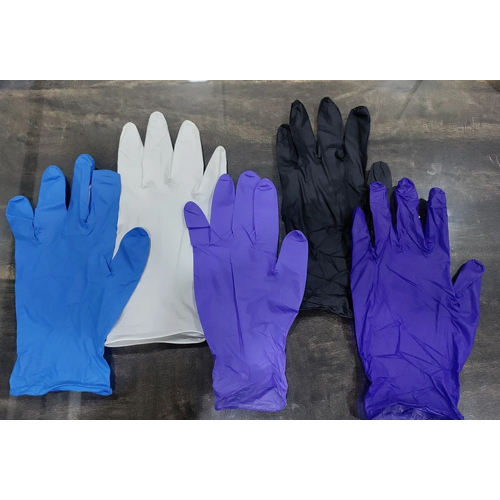 Disposable Nitrile Examination Glove
