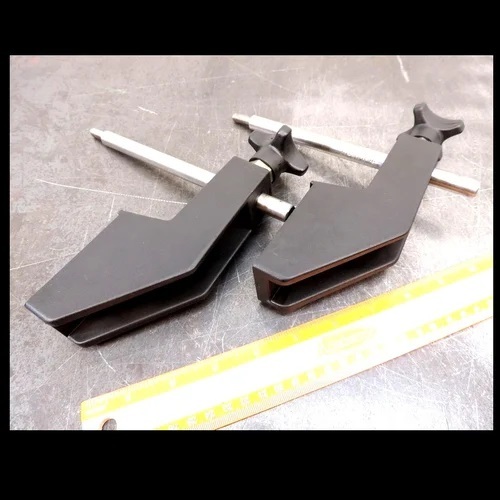 Bottle Guide Brackets - Color: Black