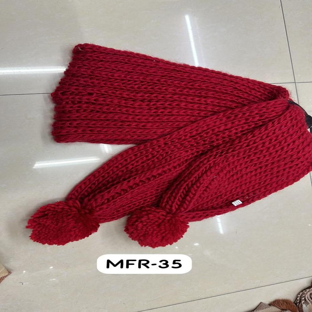 WOOLEN MUFFLER