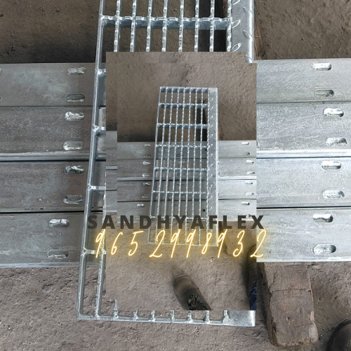 Ss Grating Trough Channel - Stainless Steel 304/316, 100-300mm Width, Silver | Load Class A15-c250, Slip-resistant Grating, Removable Cover